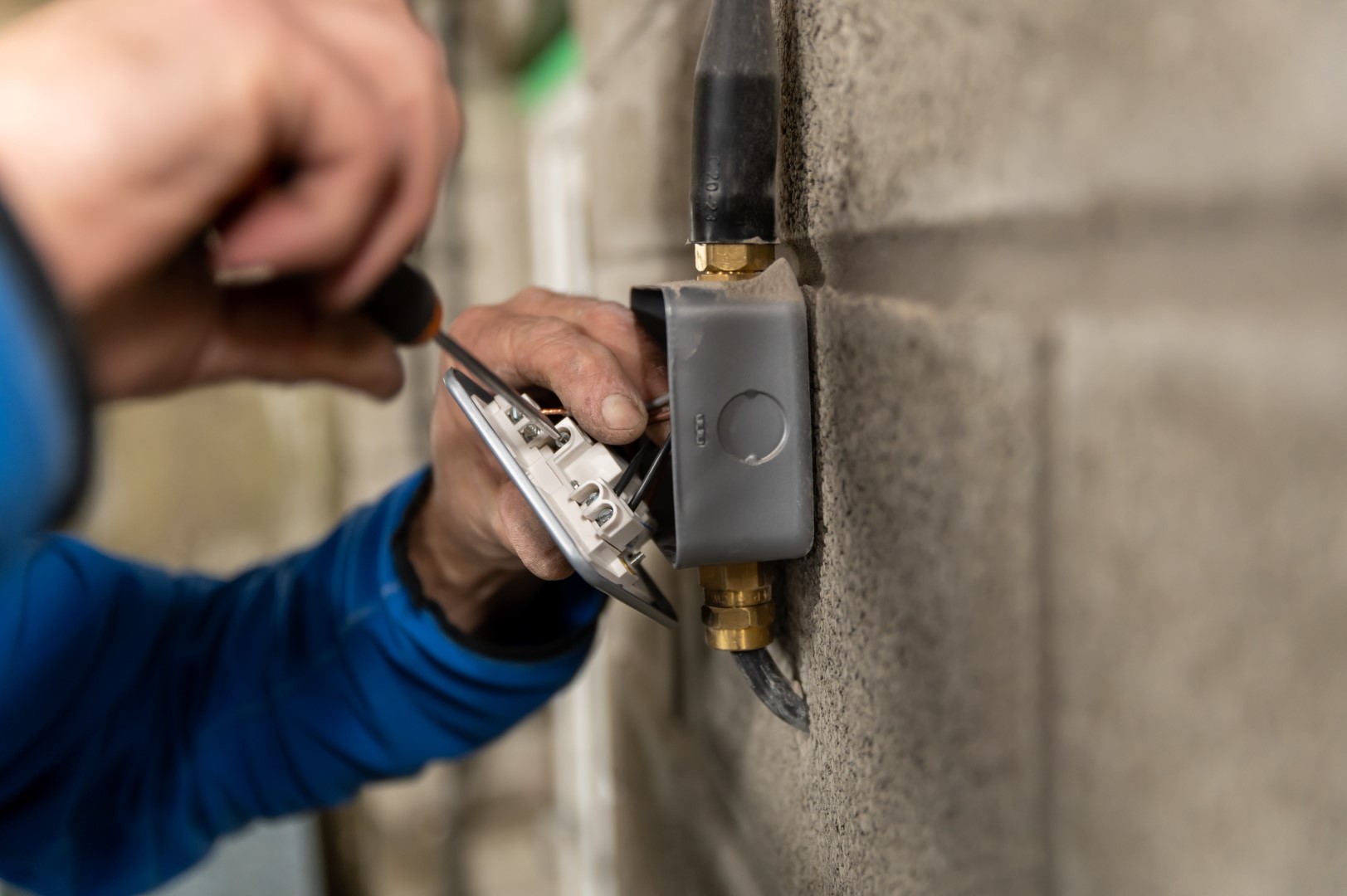 Expert electrical services in Devon